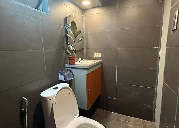 2 Bedroom Loft Type With 2 Baths Near Rockwell Manila