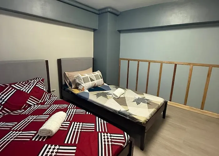 Apartment 2 Bedroom Loft Type With 2 Baths Near Rockwell