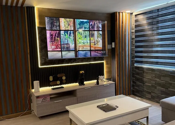 2 Bedroom Loft Type With 2 Baths Near Rockwell Apartment *