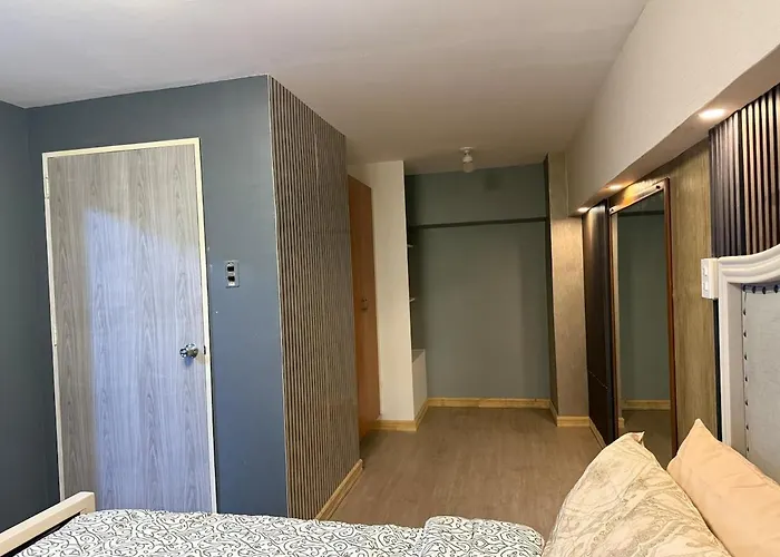 Apartment 2 Bedroom Loft Type With 2 Baths Near Rockwell