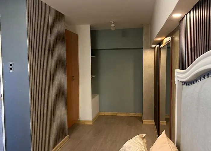 2 Bedroom Loft Type With 2 Baths Near Rockwell * Manila
