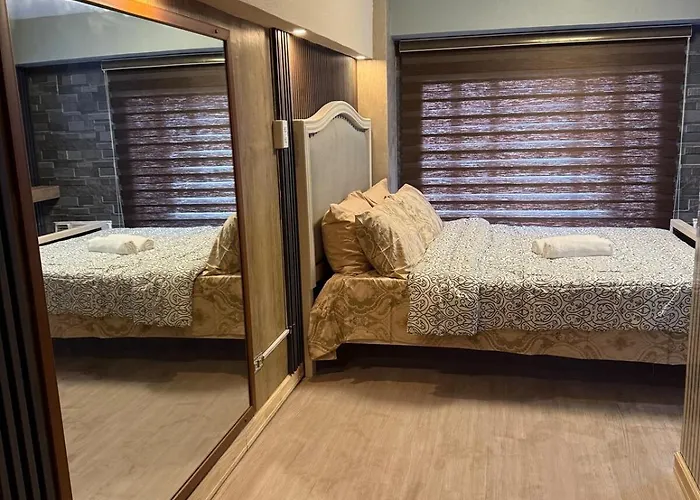 Apartment 2 Bedroom Loft Type With 2 Baths Near Rockwell