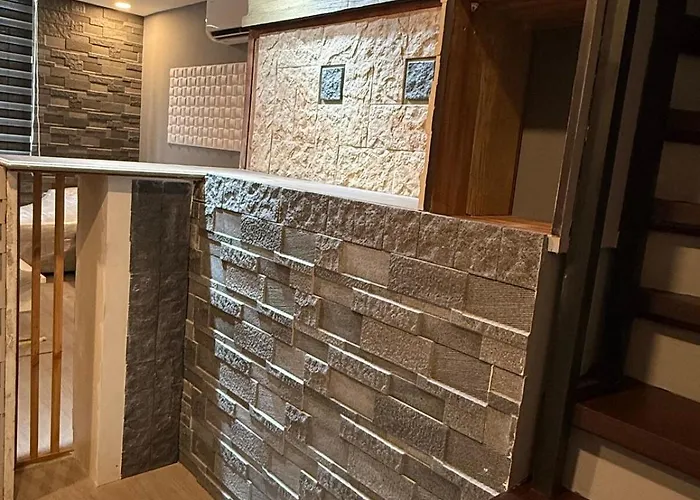 Apartment 2 Bedroom Loft Type With 2 Baths Near Rockwell