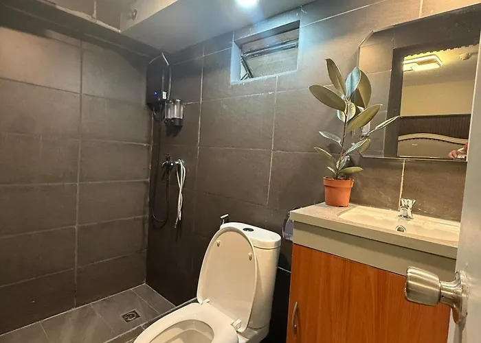 Apartment 2 Bedroom Loft Type With 2 Baths Near Rockwell Manila