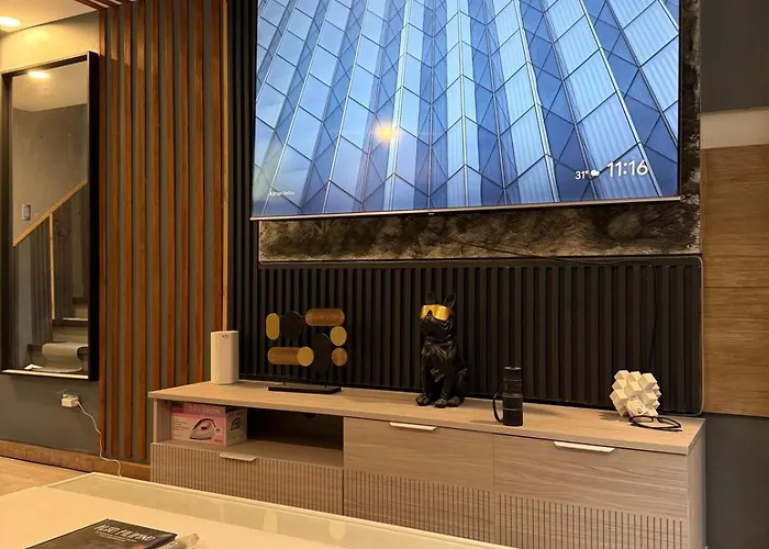 Apartment 2 Bedroom Loft Type With 2 Baths Near Rockwell Manila